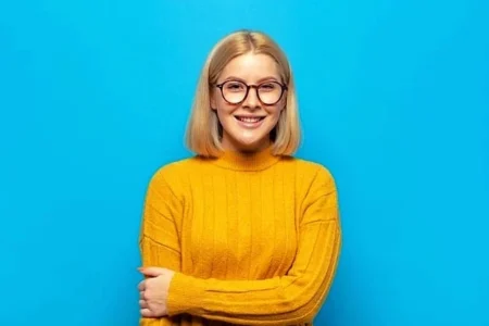 هورمون شادی چیست؟ آشنایی با انواع هورمون‌های شادی و راه‌های طبیعی افزایش آن‌ها