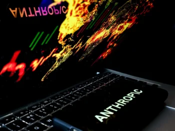 Anthropic از حملات استخراج داده توسط Alibaba، Moonshot AI و DeepSeek پرده برداشت