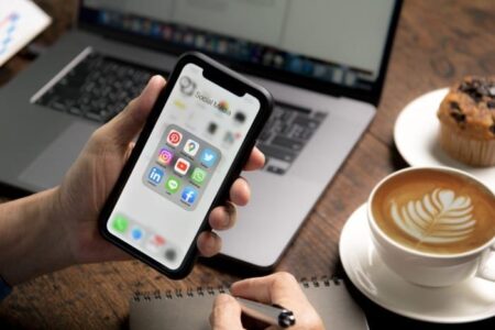 Siri AI در iOS 27؛ نسل جدید دستیار هوشمند اپل با قدرت هوش مصنوعی